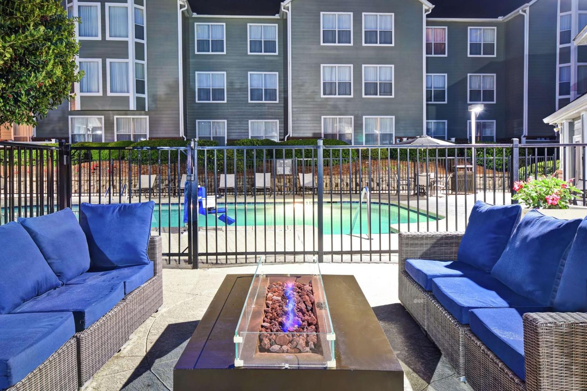 Homewood Suites By Hilton Atlanta-Galleria/Cumberland Smyrna Exterior photo